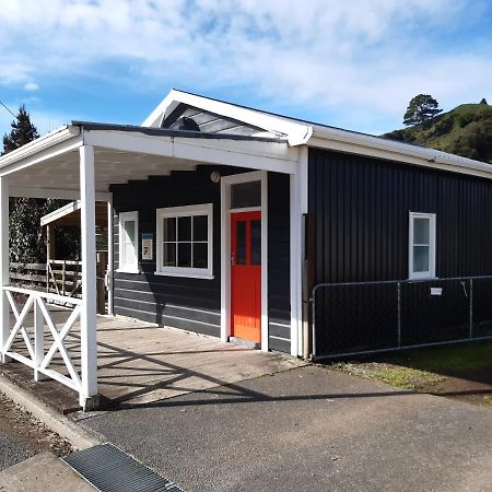 Whanga Butcher Shop Whangamomona Exteriör bild